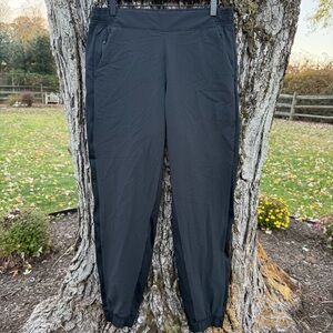 Athleta Textured Brooklyn Jogger Pant